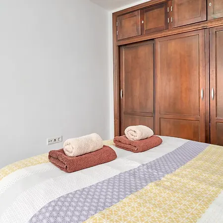 1 Bed With Sea View Lägenhet *